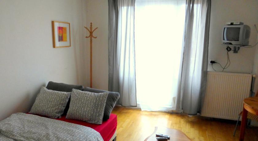 Luxury Family Hotel Royal Palace Praga Quarto foto A room at the hostel