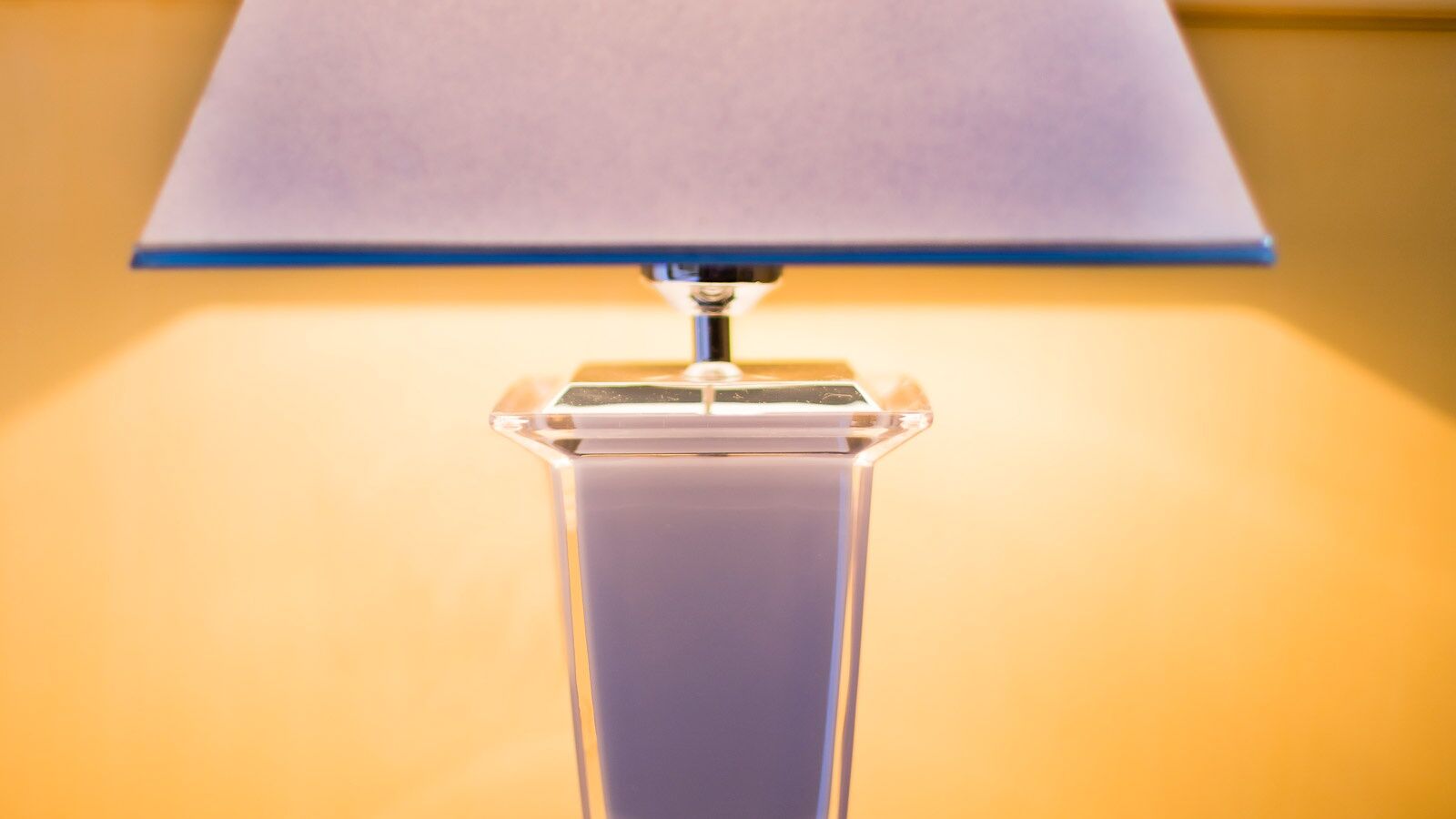 Luxury Family Hotel Royal Palace Praga Quarto foto A lamp